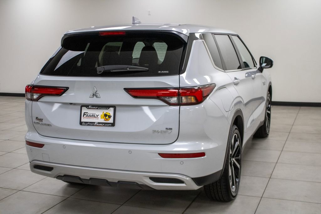 New 2023 Mitsubishi Outlander SEL image 15