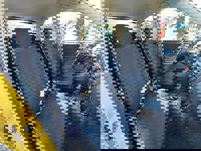 Used 2003 Suzuki Aerio GS image 13