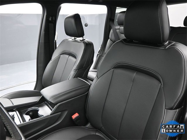 Used 2025 Jeep Grand Cherokee Limited w/ Luxury Tech Group II image 24