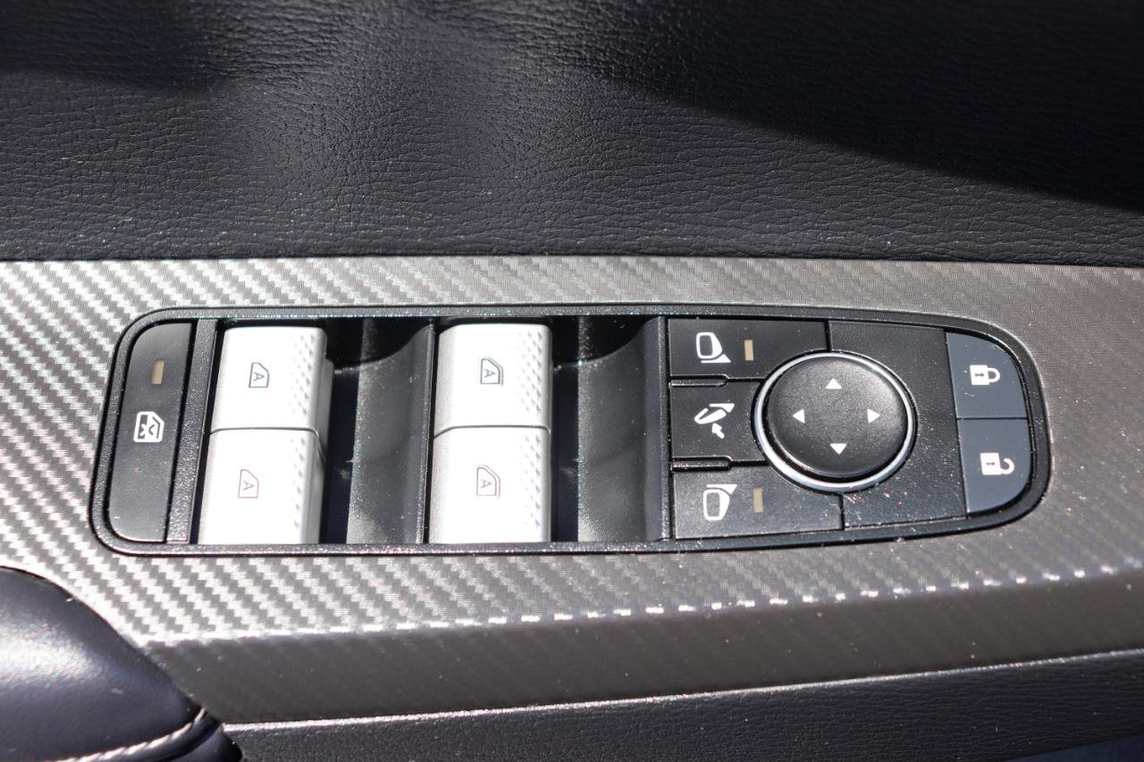 Used 2024 Mitsubishi Outlander AWD image 50