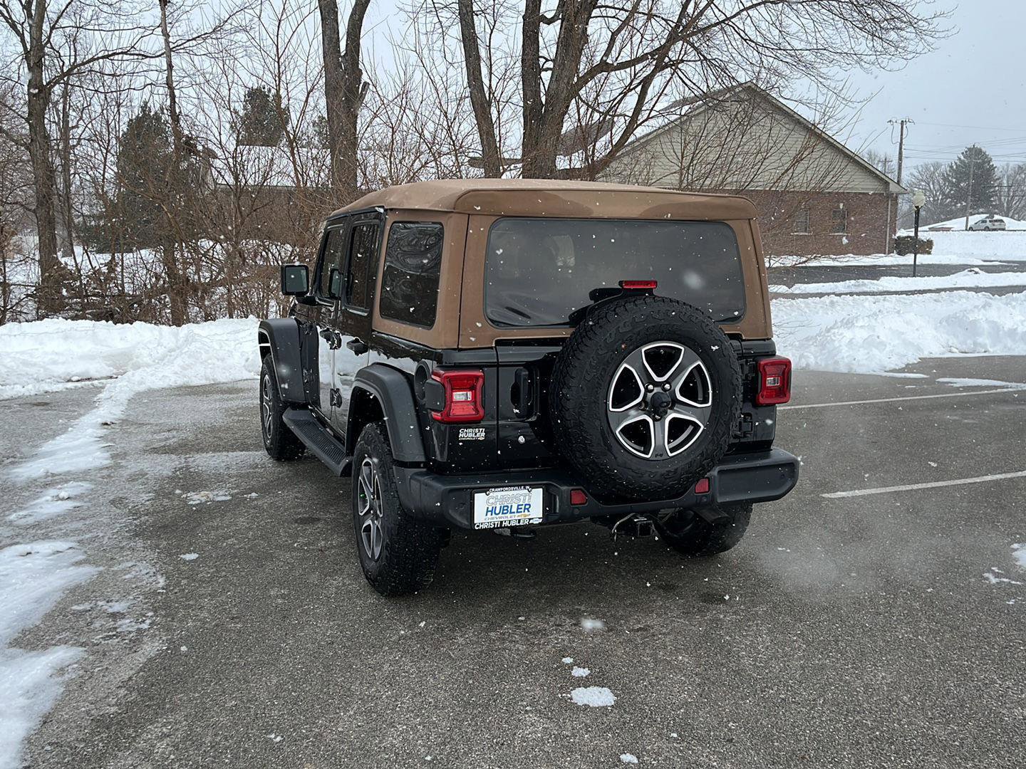 Used 2020 Jeep Wrangler Unlimited Sport image 3