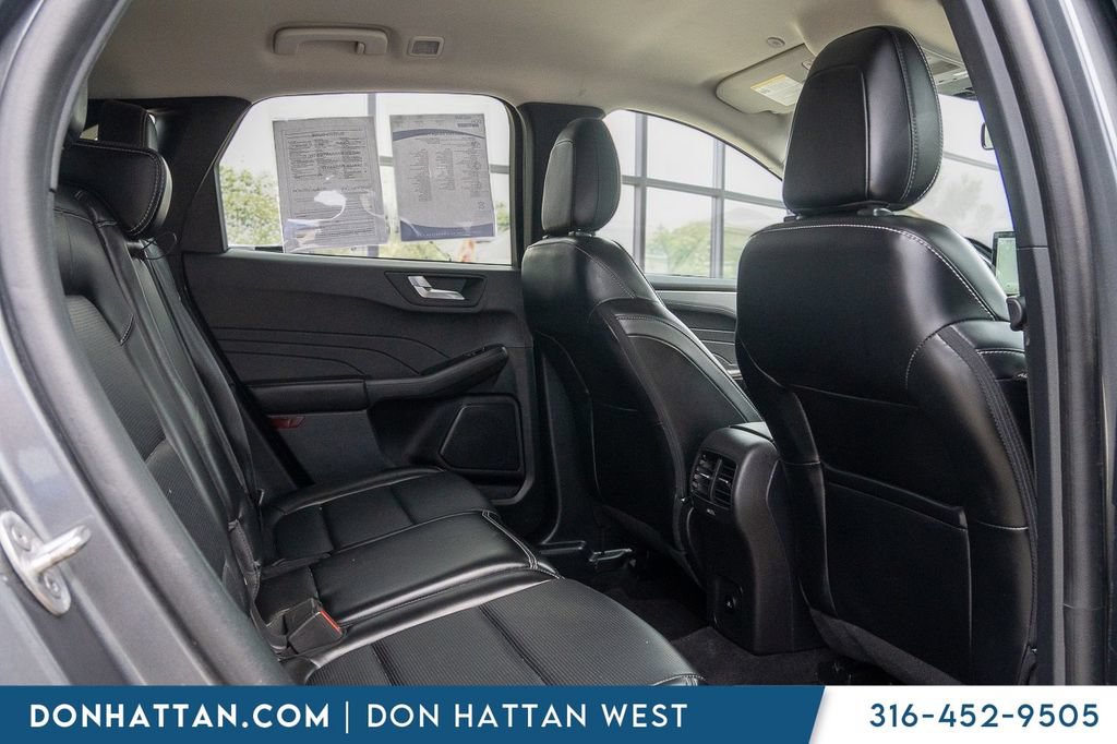 Used 2023 Ford Escape Platinum AWD/4WD image 25