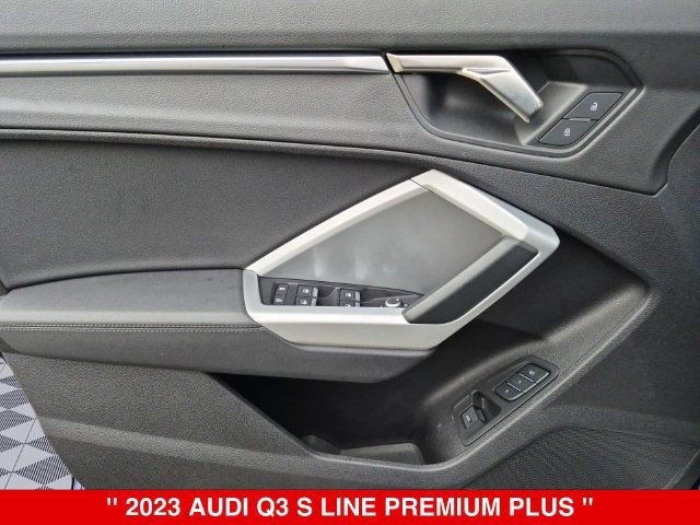 Used 2023 Audi Q3 2.0T Premium Plus w/ Premium Plus Package AWD/4WD image 11