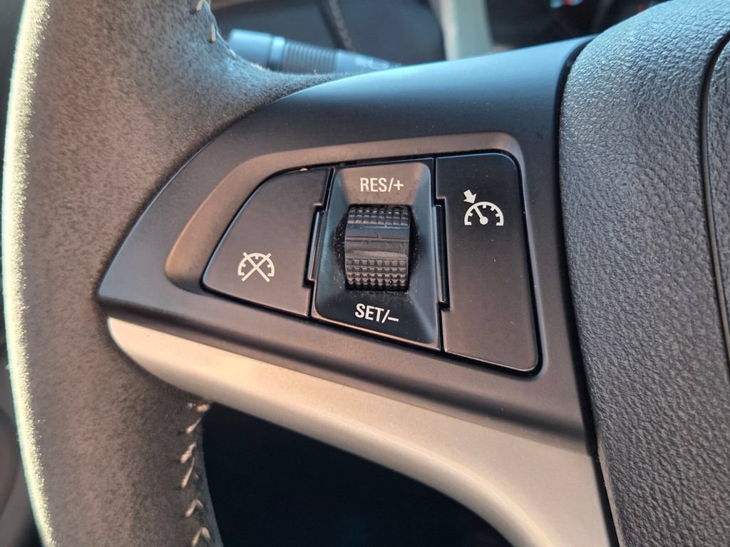 Used 2015 Chevrolet Camaro SS w/ SS Performance Package RWD image 30