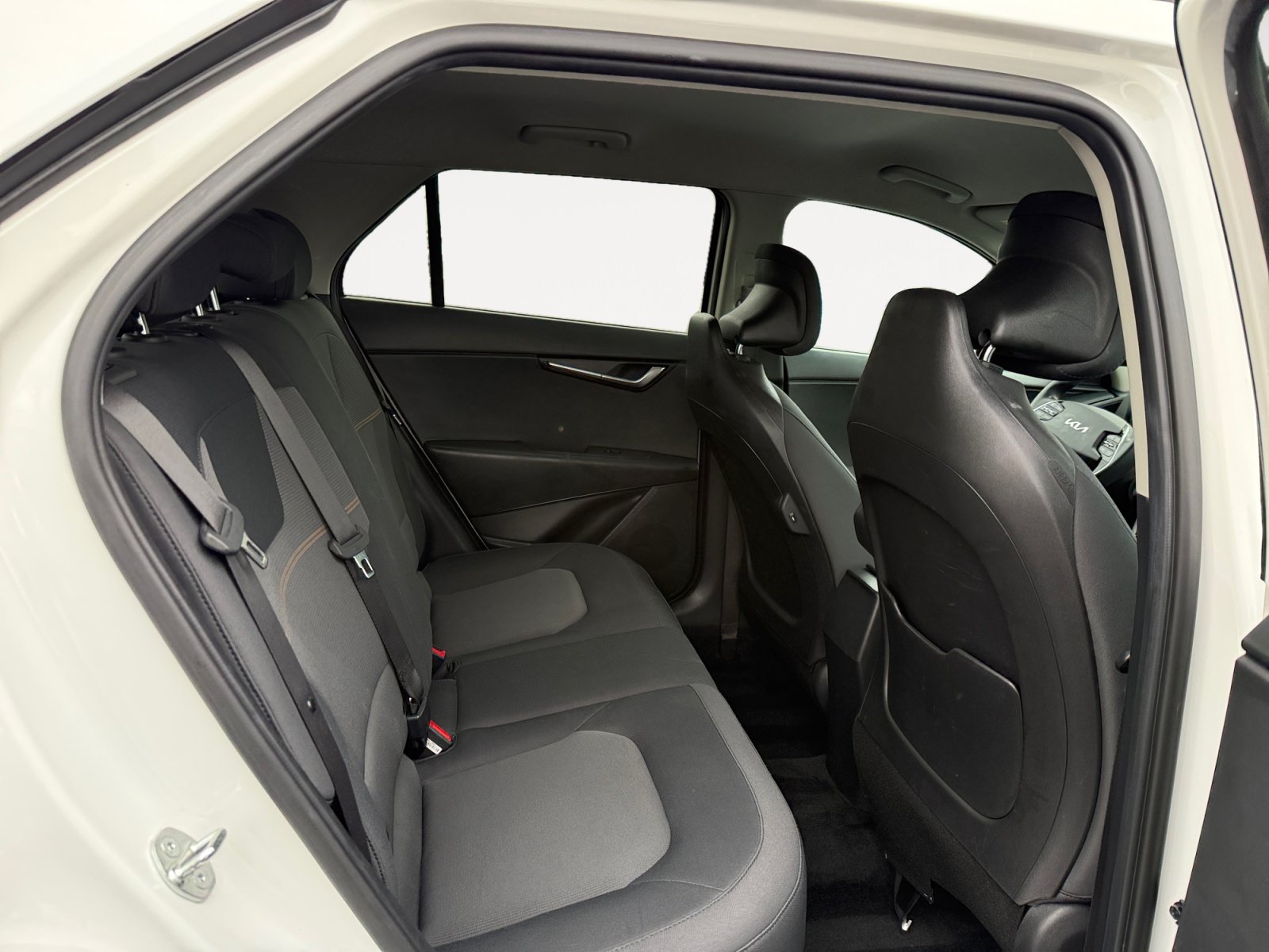 Used 2024 Kia Niro LX FWD image 18