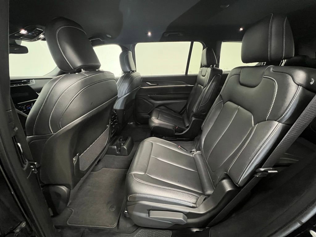 Used 2024 Jeep Grand Cherokee L Limited image 5