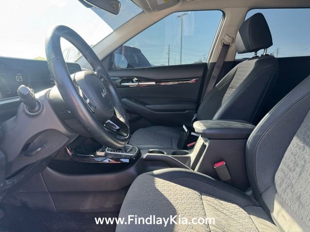 Certified 2025 Kia Seltos S FWD image 6