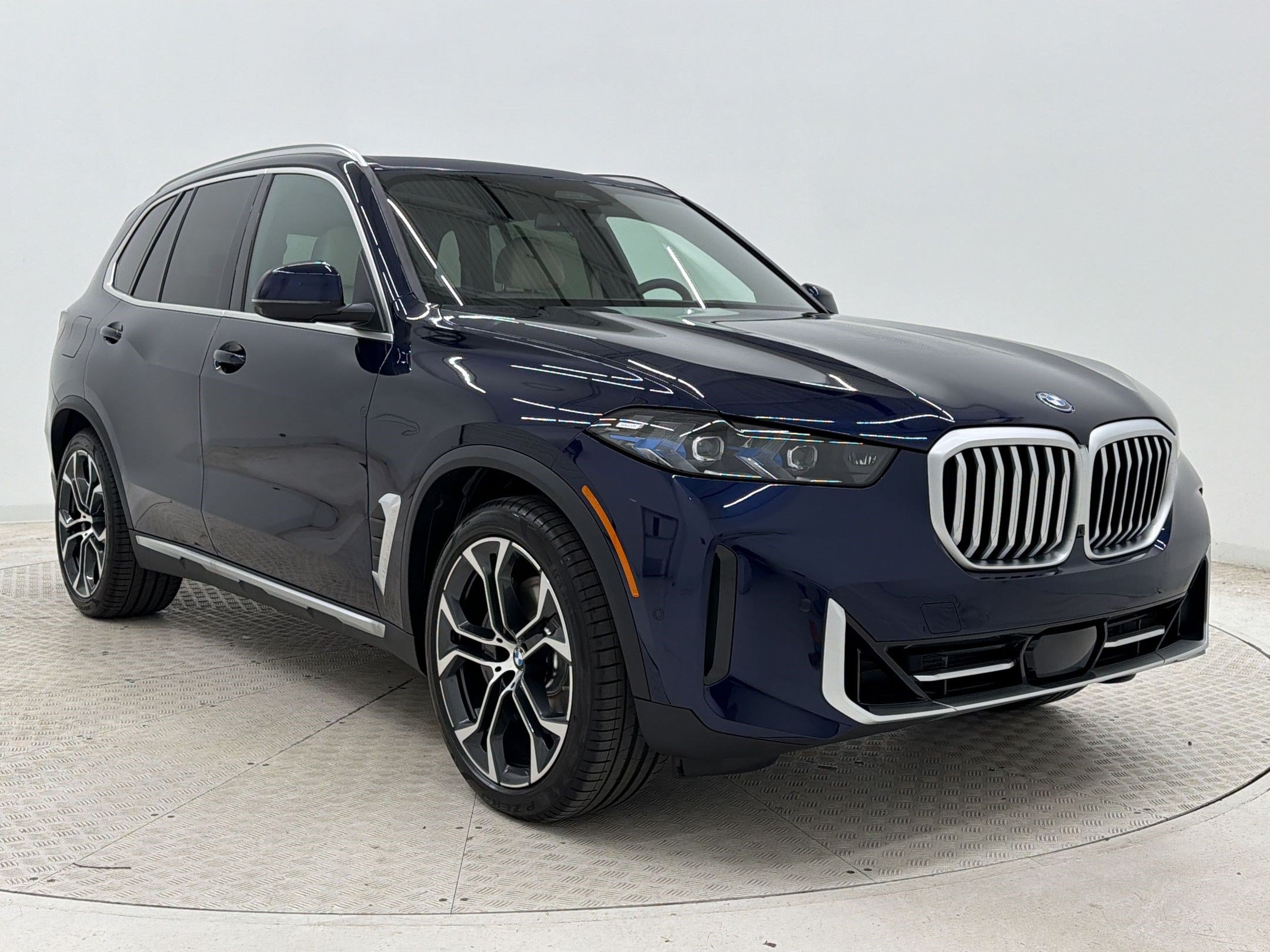 New 2026 BMW X5 xDrive50e AWD/4WD image 7