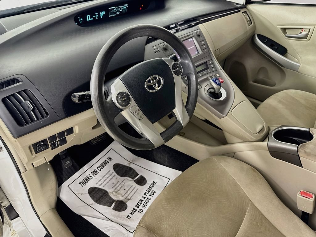 Used 2015 Toyota Prius Two FWD image 10