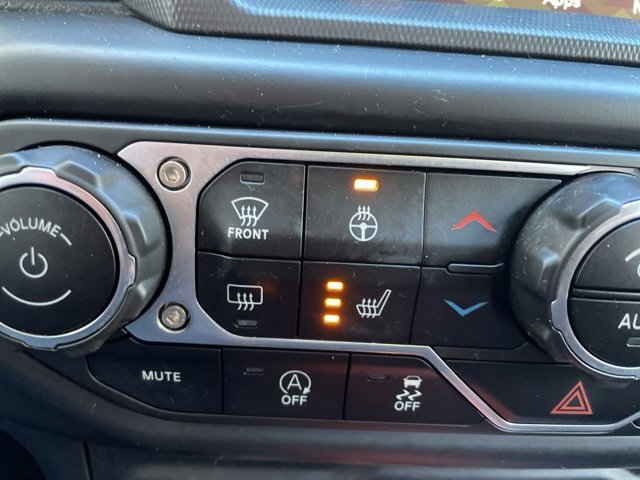 Used 2021 Jeep Gladiator Willys image 24