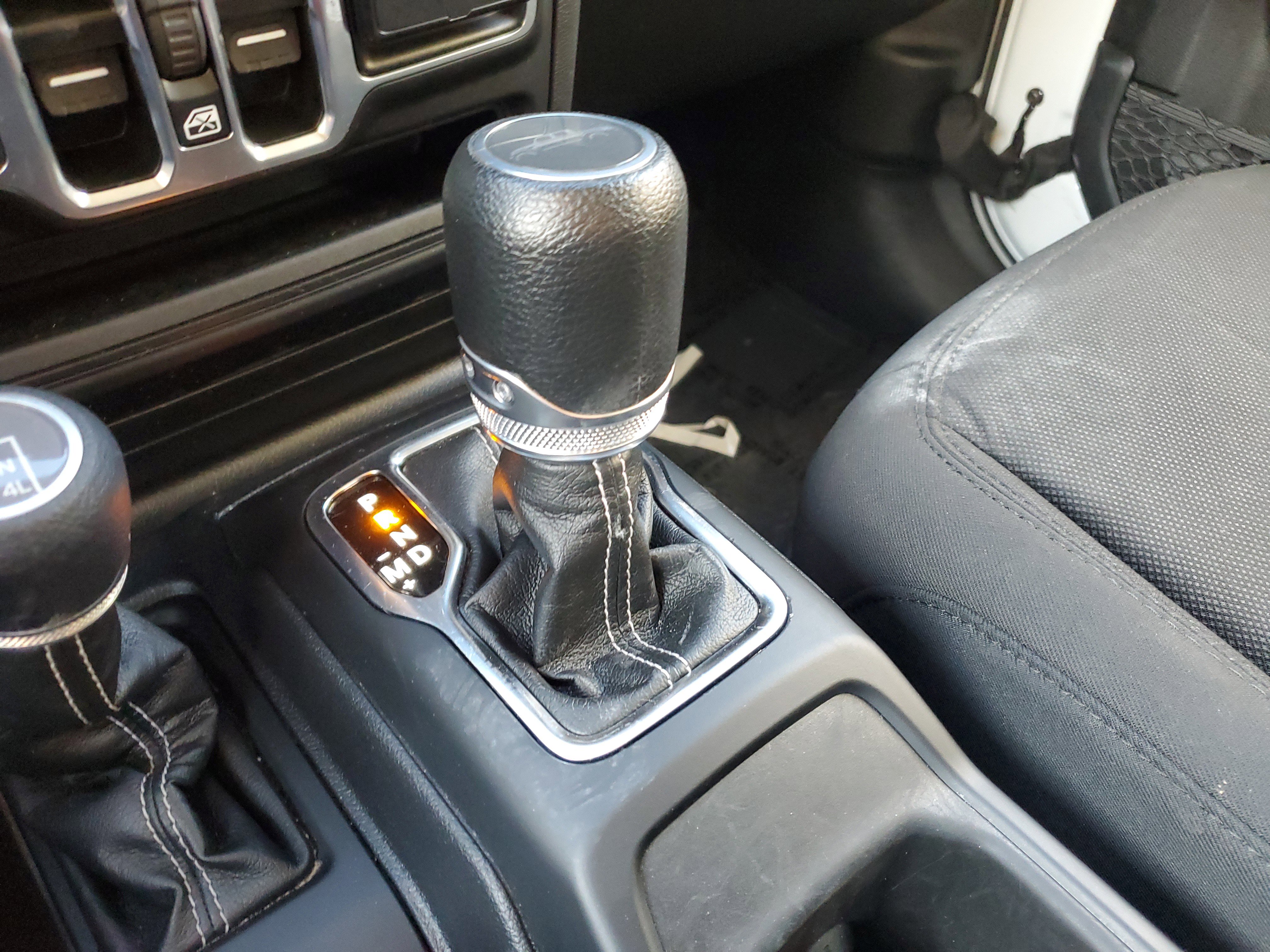 Used 2023 Jeep Gladiator Overland image 23