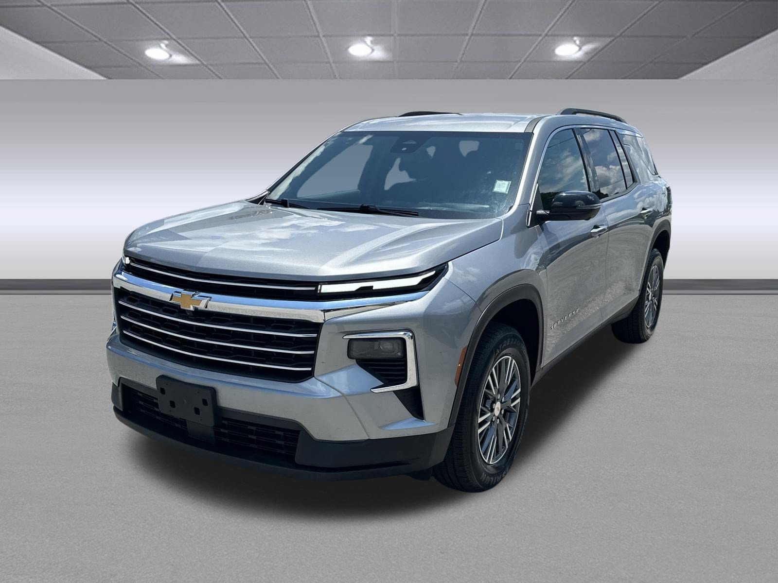 Used 2024 Chevrolet Traverse LT FWD image 7