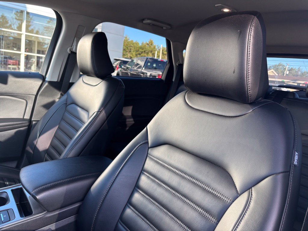 Used 2024 Ford Edge SEL w/ Convenience Package AWD/4WD image 12