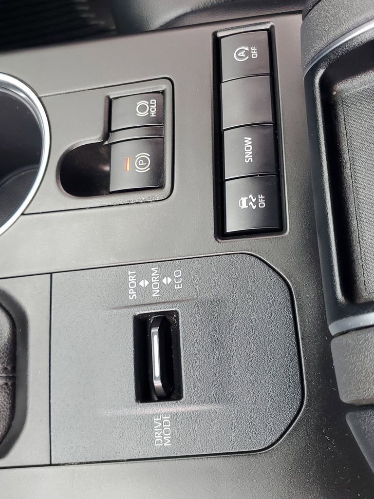 Used 2021 Toyota Highlander XSE image 34