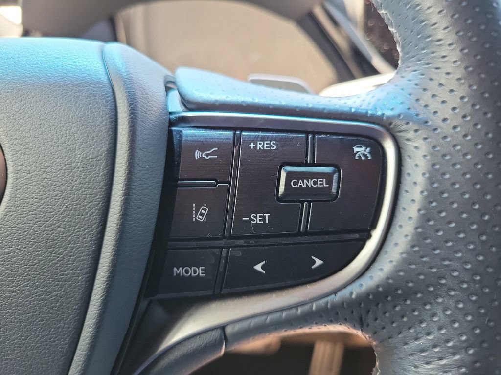 Used 2022 Lexus ES 350 F Sport w/ Accessory Package 2 FWD image 21