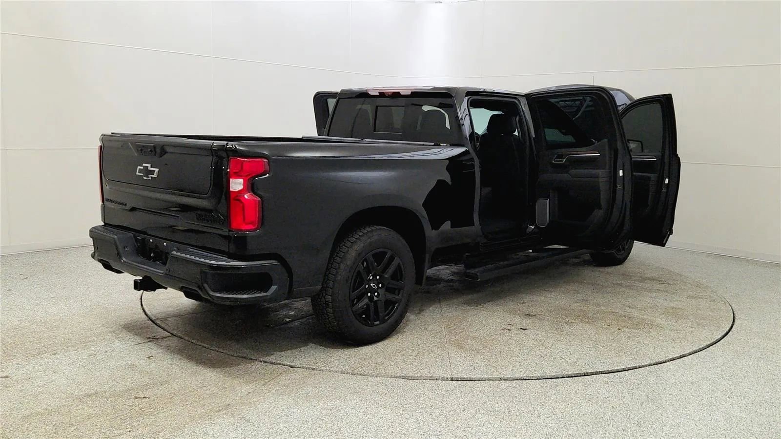 Used 2025 Chevrolet Silverado 1500 High Country w/ Midnight Edition image 12