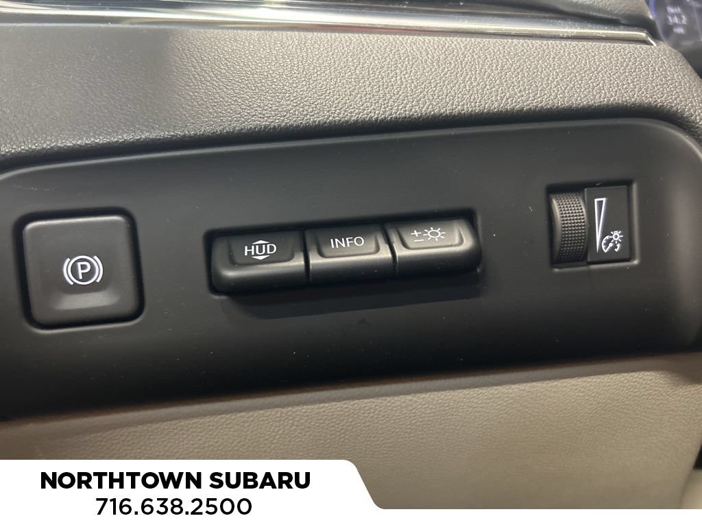 Used 2023 Buick Enclave Premium AWD/4WD image 24