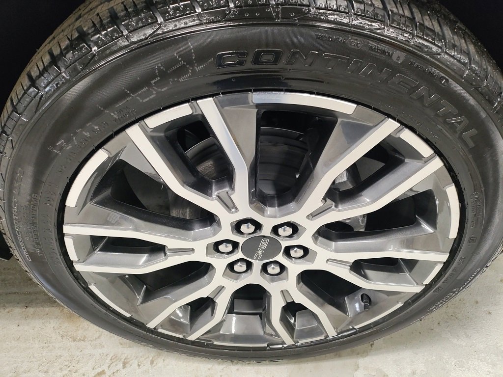 New 2026 GMC Acadia Denali Ultimate w/ LPO, Floor Liner Package image 4