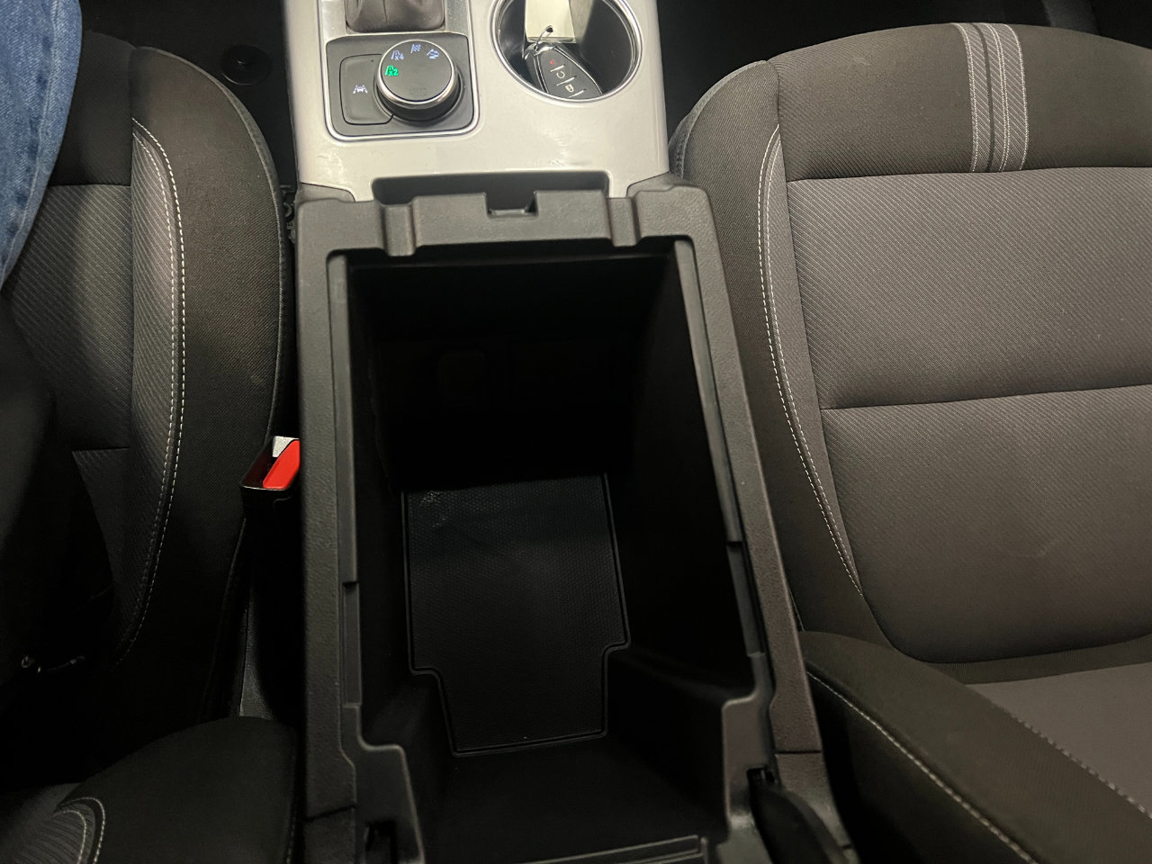 Used 2025 Chevrolet Blazer LT image 48