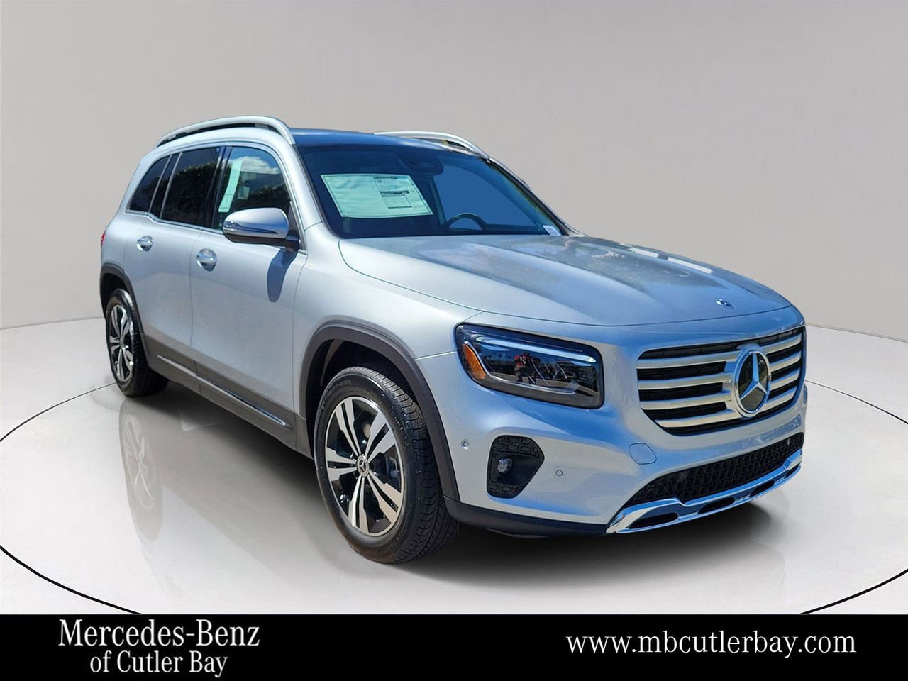 New 2026 Mercedes-Benz GLB 250 image 1