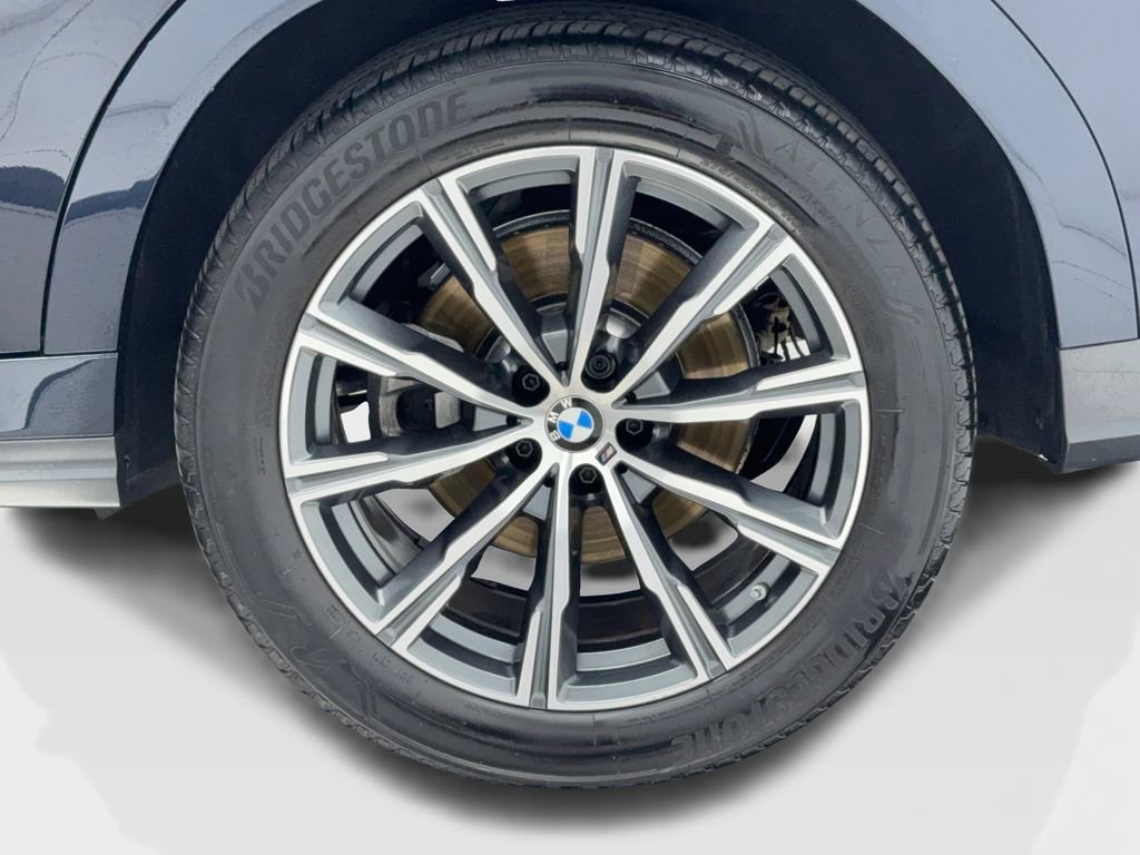 Used 2022 BMW X6 xDrive40i w/ M Sport Package image 55