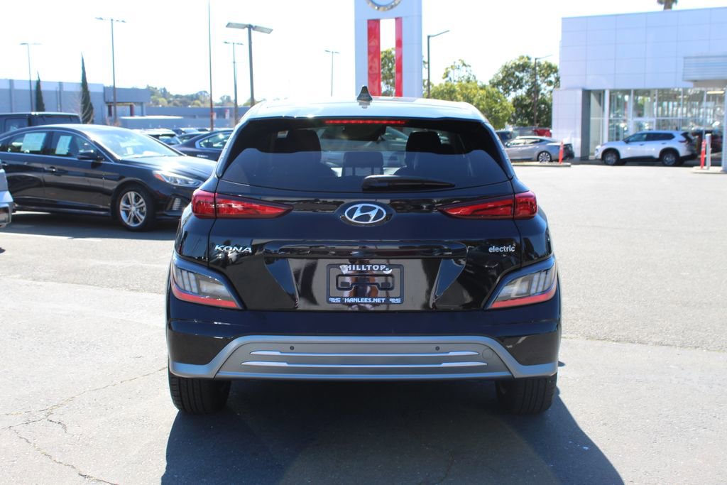 Used 2023 Hyundai Kona Limited image 8