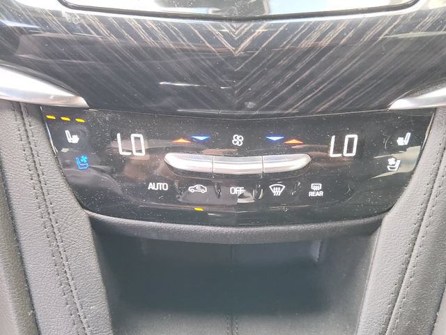 Used 2025 Cadillac XT6 Premium Luxury w/ Technology Package FWD image 17