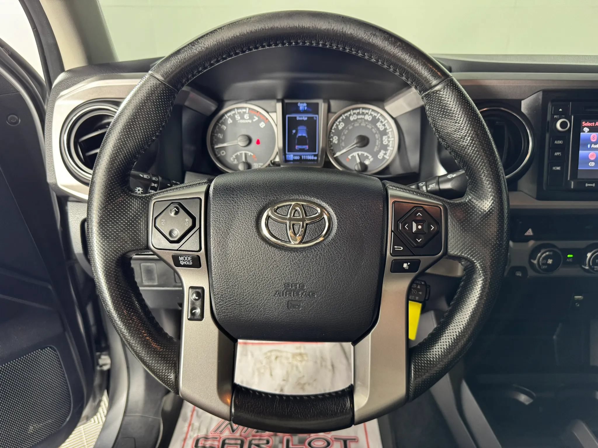 Used 2016 Toyota Tacoma SR5 w/ SR5 Appearance Package (SN) AWD/4WD image 13
