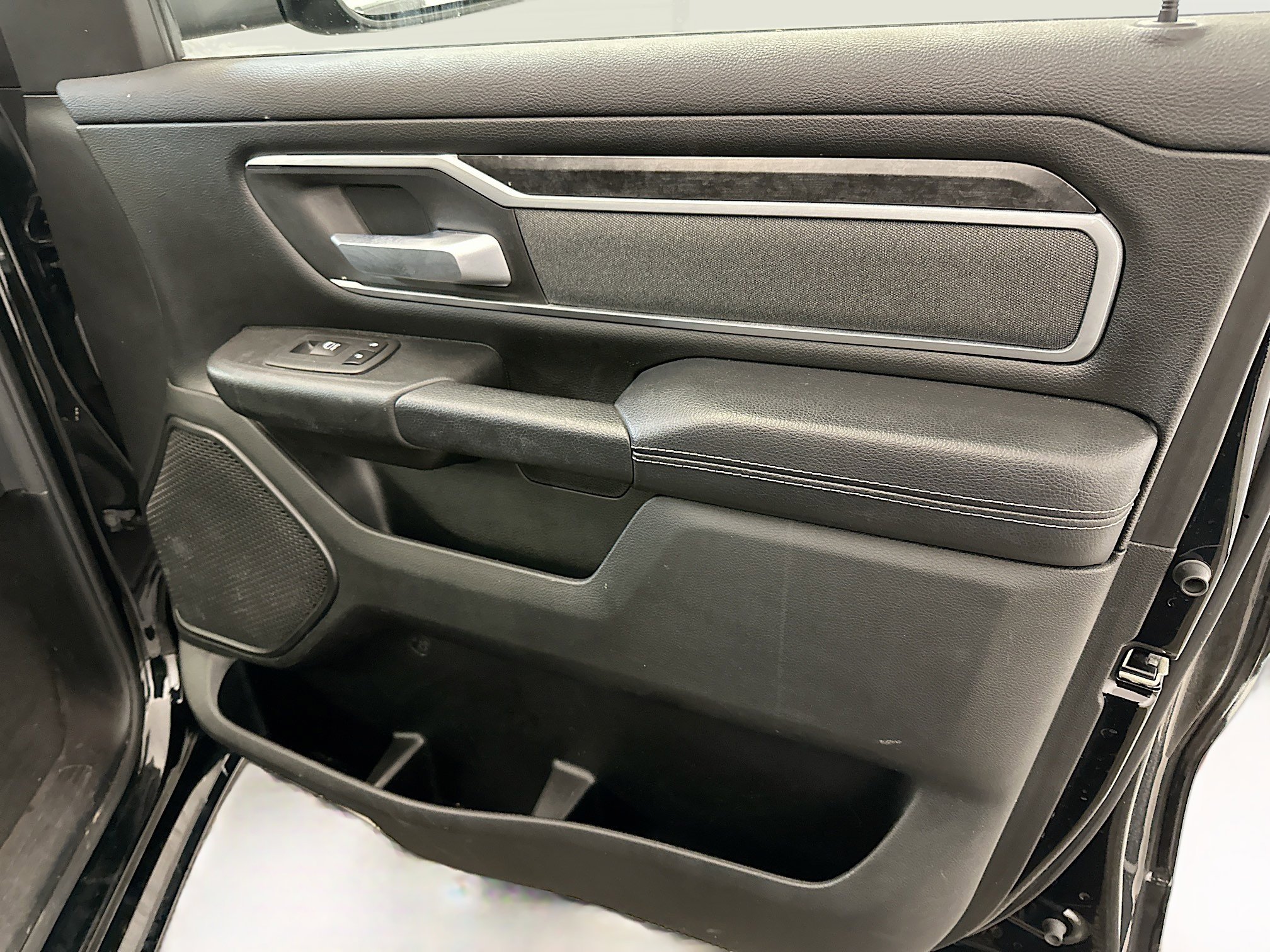 Used 2022 RAM 1500 Big Horn image 32