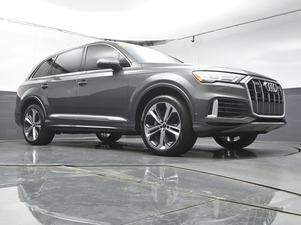 Used 2022 Audi Q7 3.0T Premium Plus w/ Premium Plus Package AWD/4WD image 41