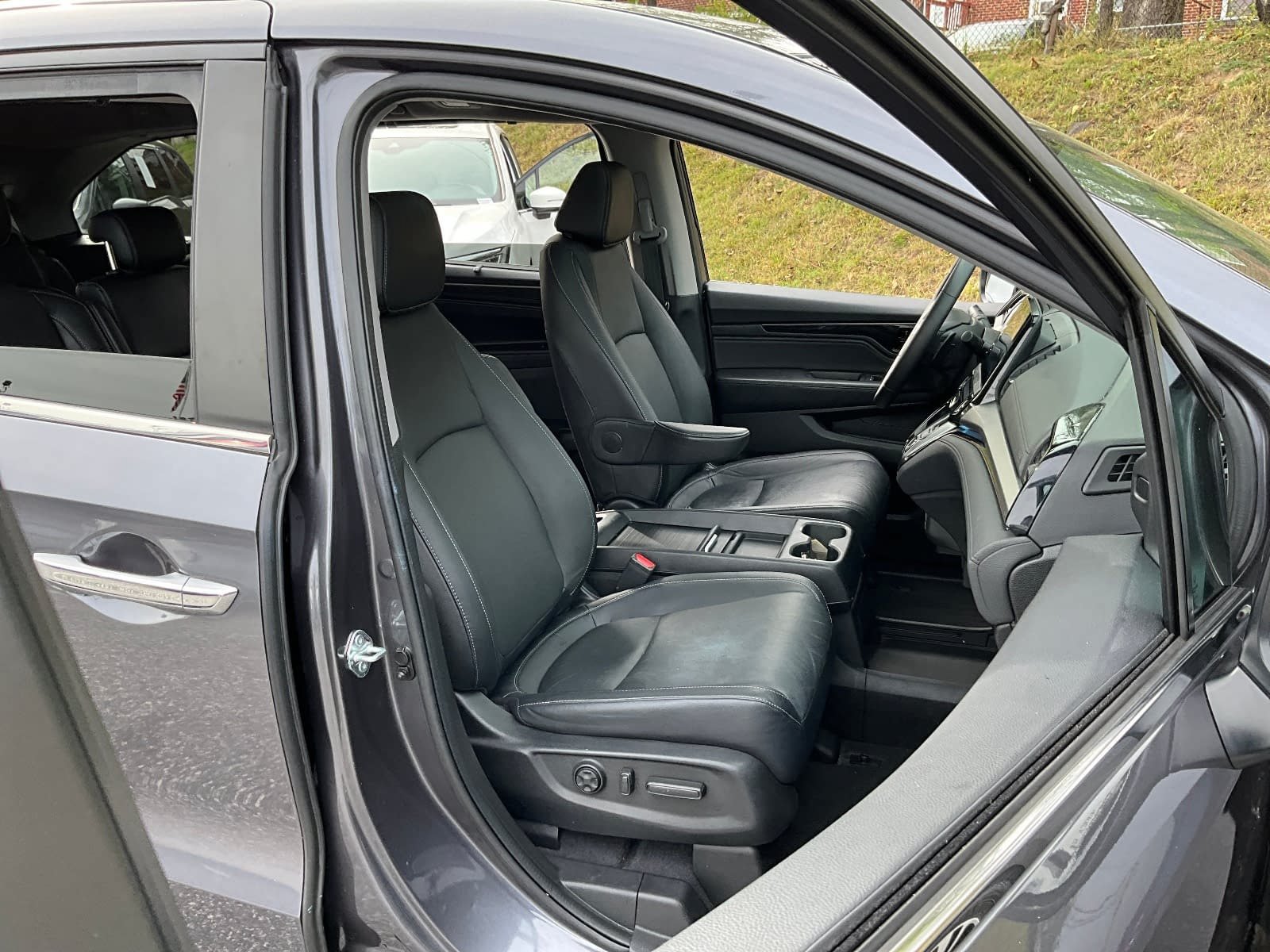 Used 2022 Honda Odyssey Touring image 25