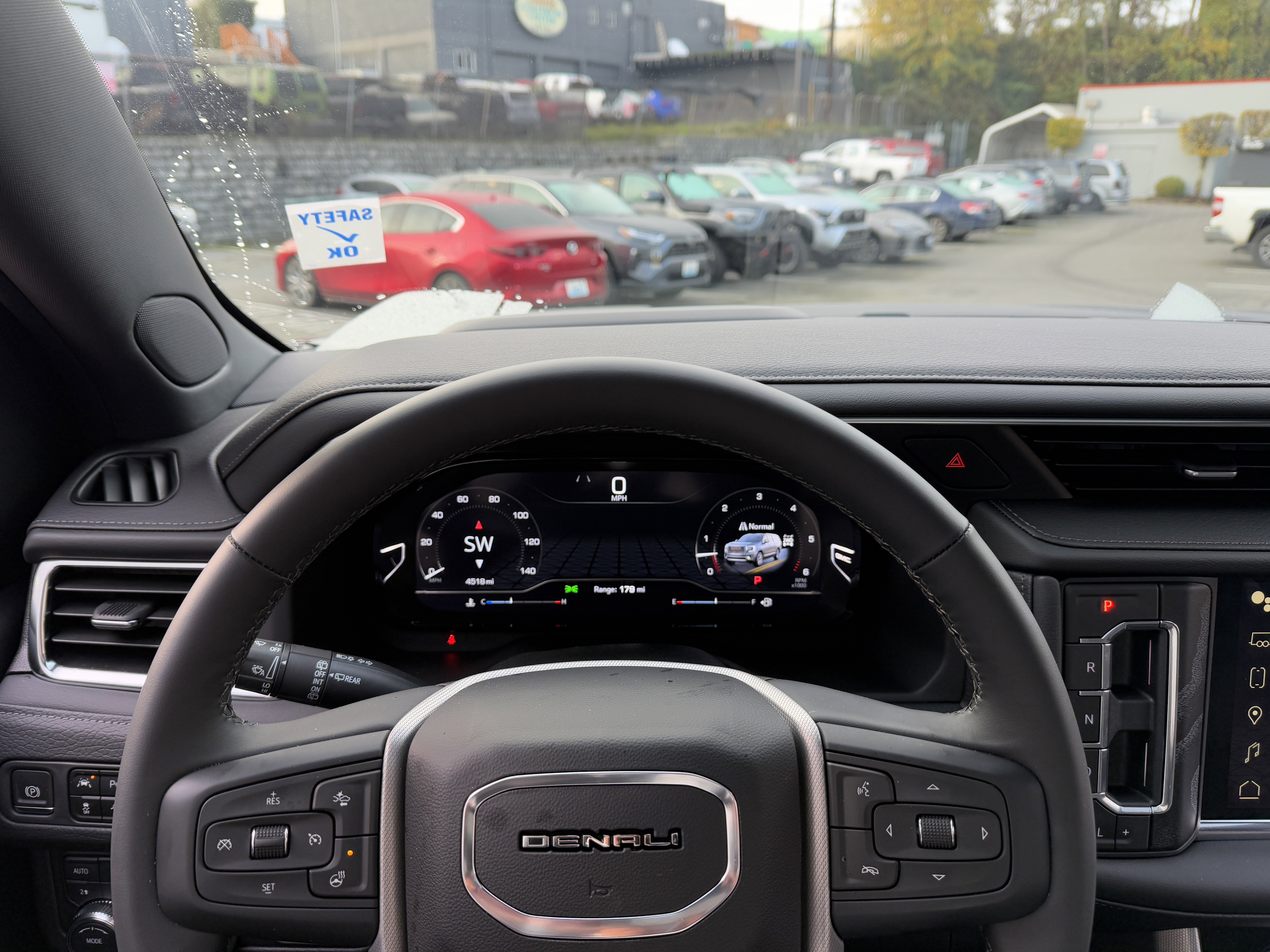 Used 2023 GMC Yukon XL Denali image 14