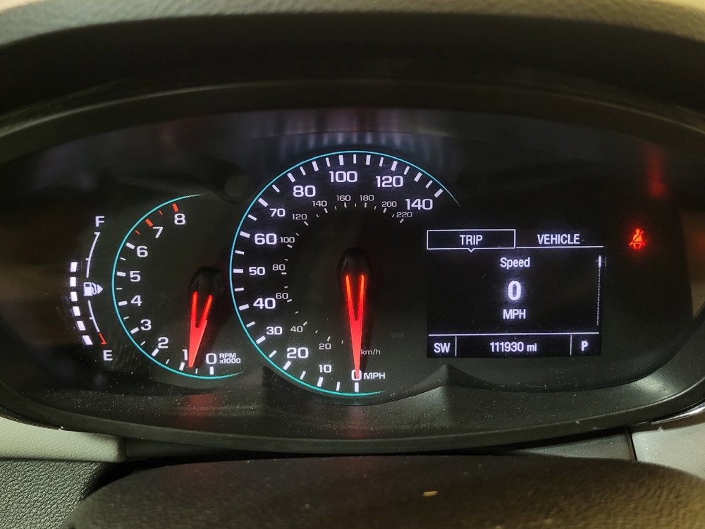 Used 2019 Chevrolet Trax LT w/ Sun & Sound Package FWD image 23