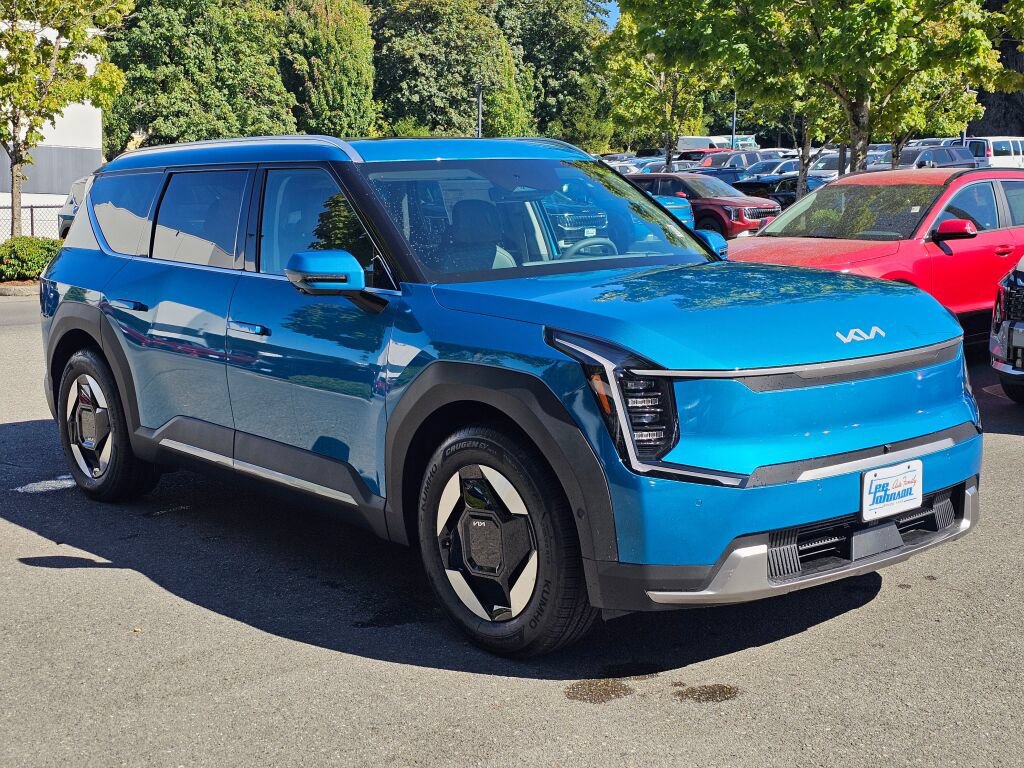 New 2026 Kia EV9 Wind AWD/4WD image 3