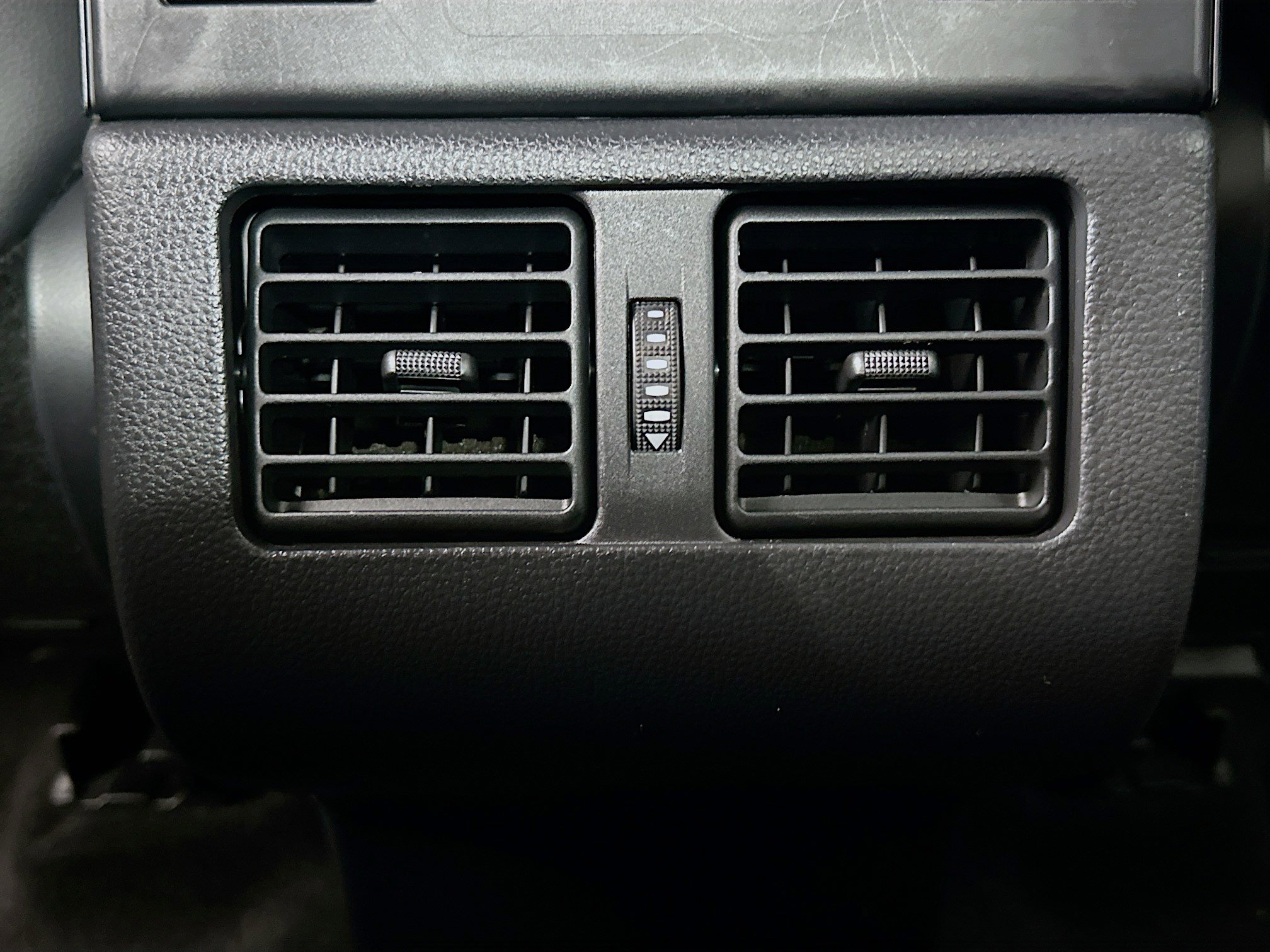 Used 2024 Toyota bZ4X XLE image 28