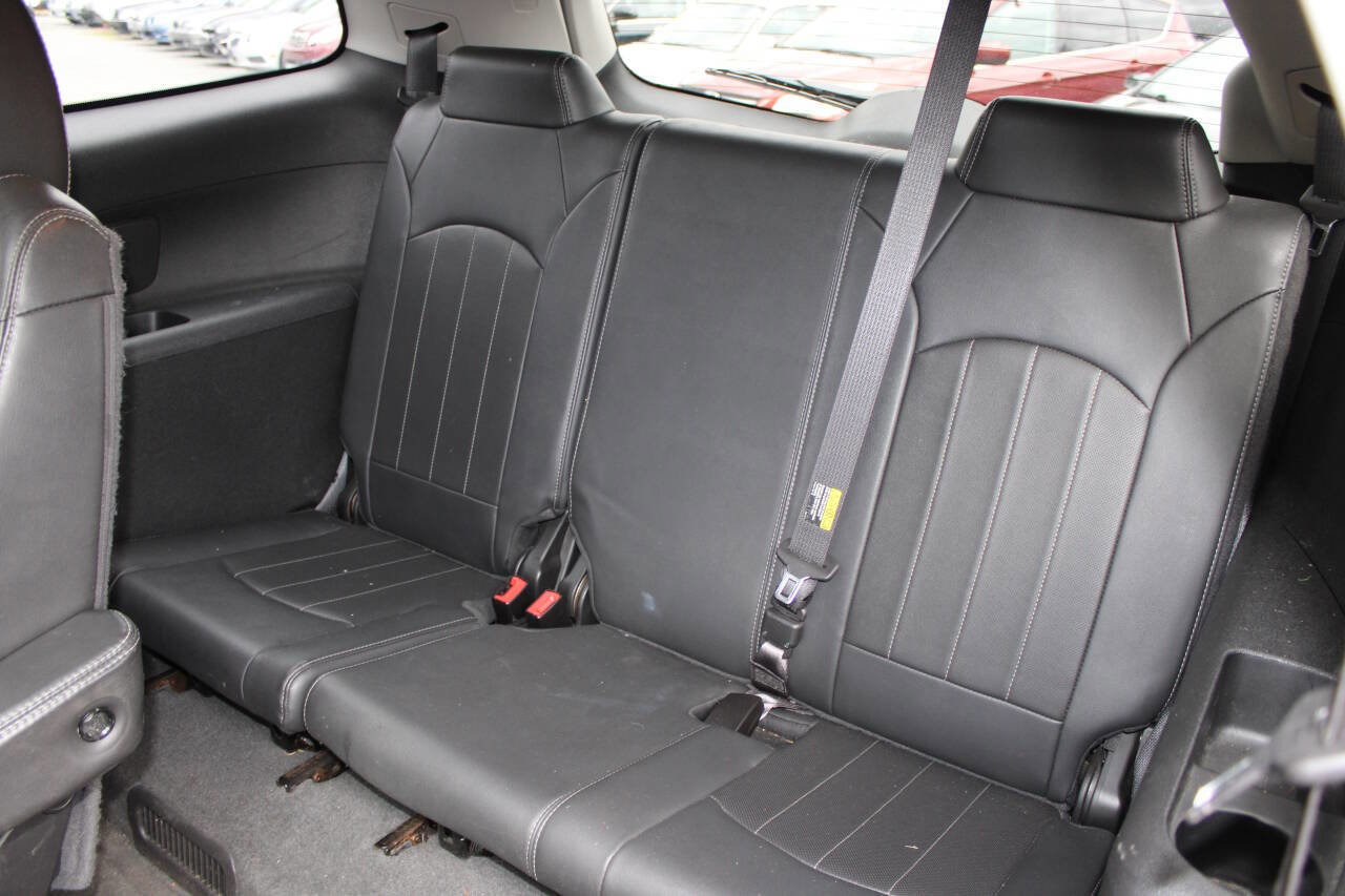 Used 2017 Buick Enclave Leather w/ Enclave Sport Touring Edition image 20