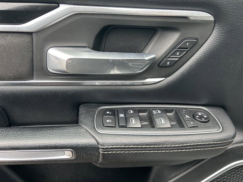 Used 2020 RAM 1500 Laramie w/ Sport Appearance Package image 10