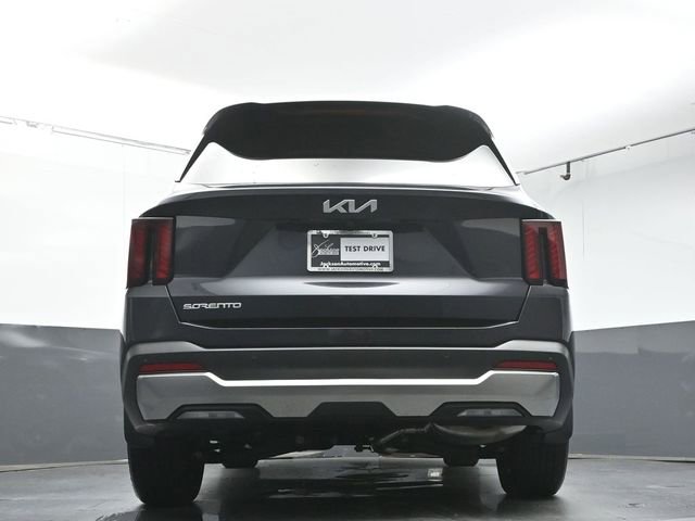 Used 2025 Kia Sorento S FWD image 35