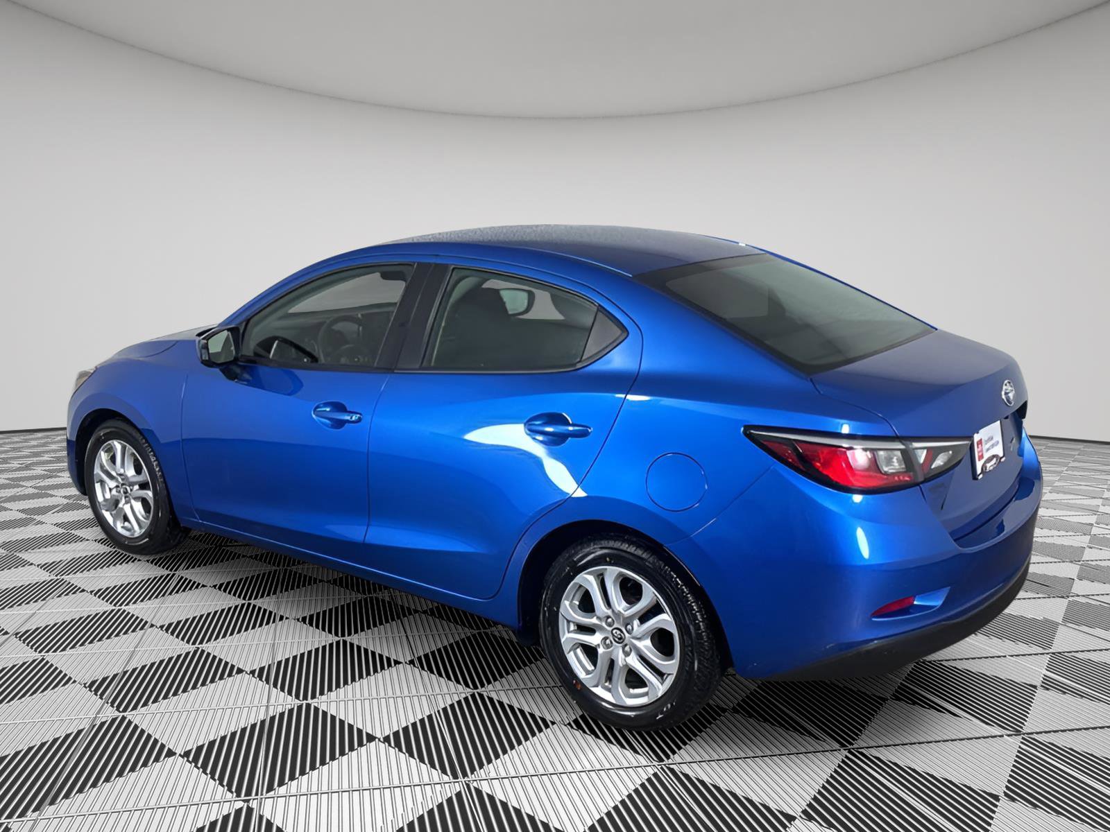 Used 2018 Toyota Yaris iA image 12