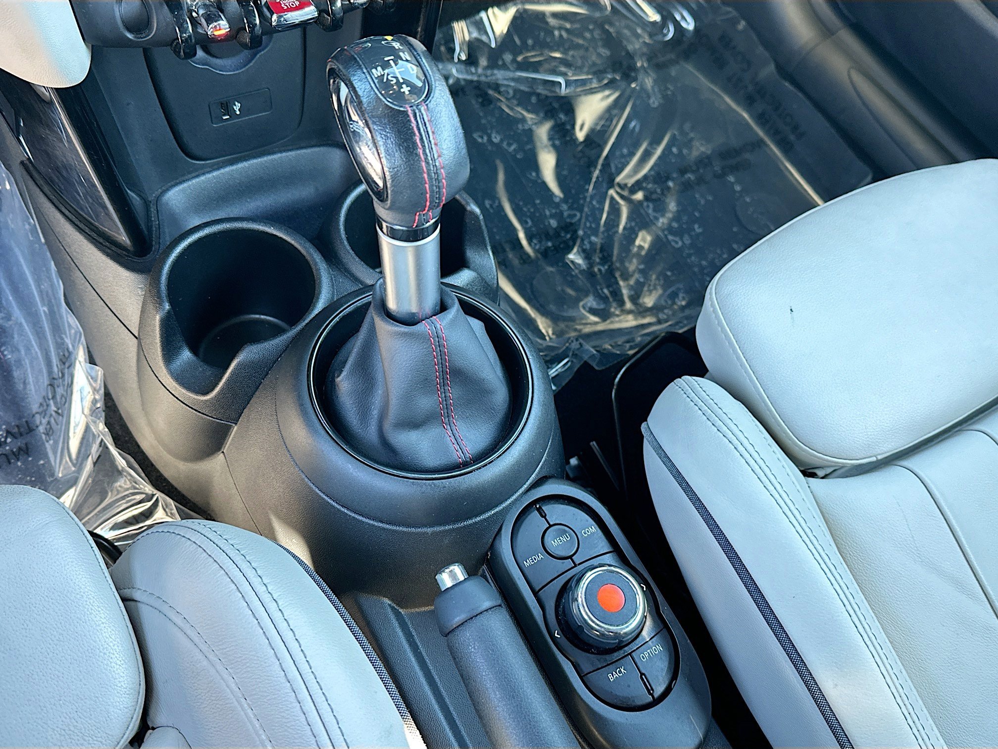 Used 2019 MINI Cooper S w/ Signature Upholstery Package image 16