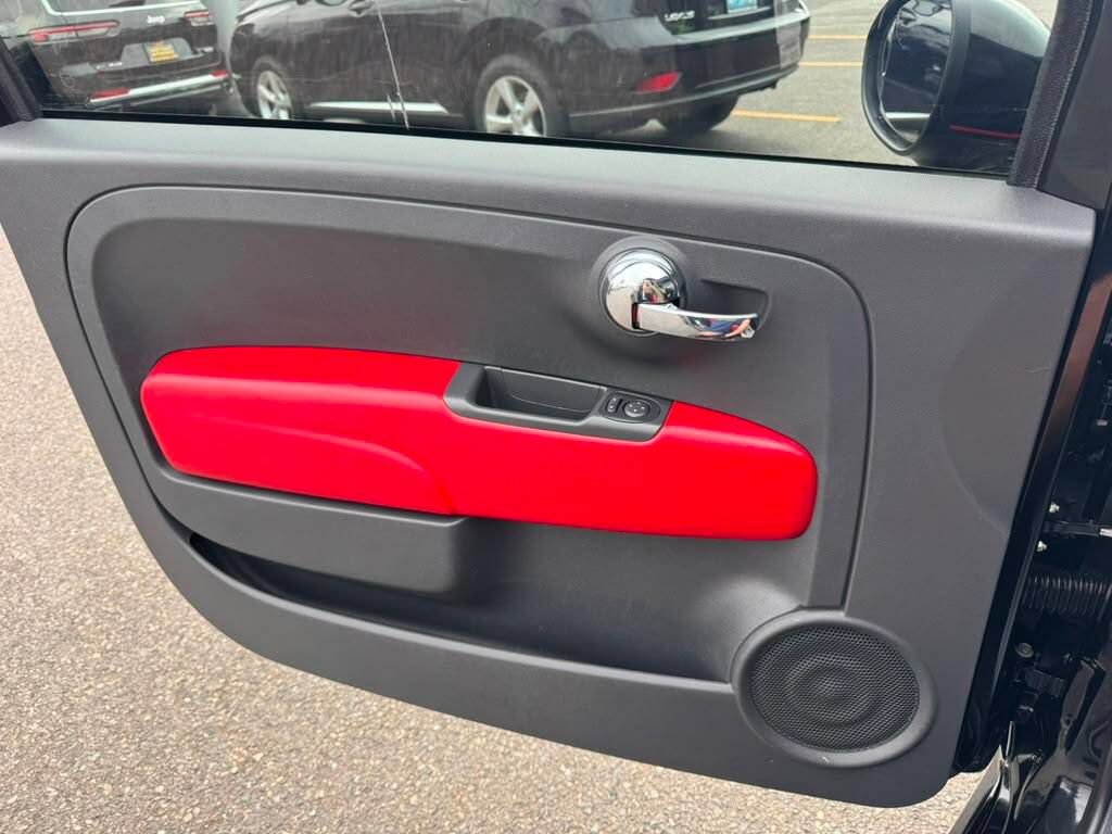 Used 2013 FIAT 500 Turbo w/ Beats Audio Pkg FWD image 10