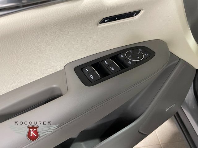 Used 2025 Cadillac XT6 Premium Luxury w/ LPO, Floor Liner Package AWD/4WD image 21