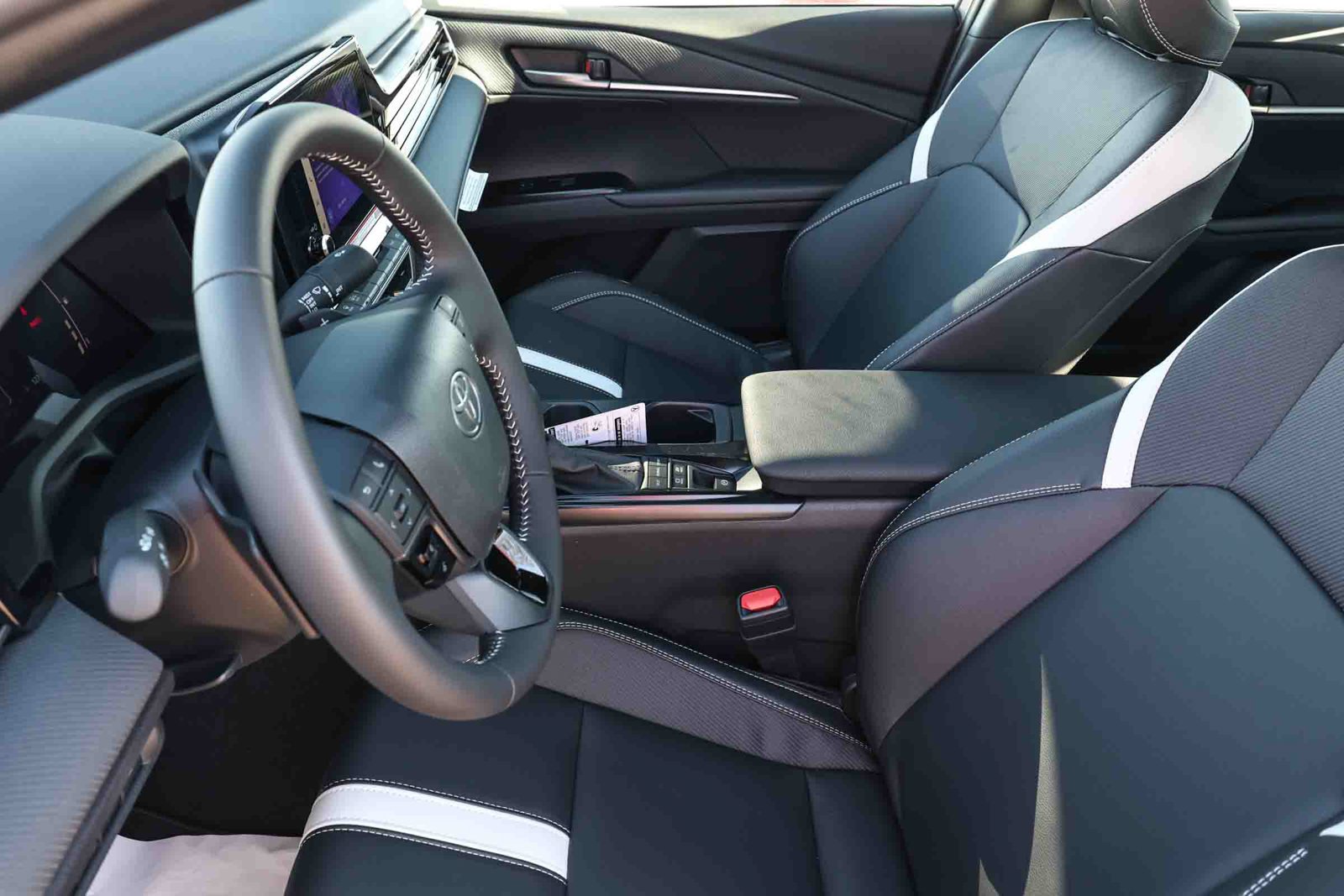 New 2026 Toyota Camry SE w/ Convenience Package FWD image 15