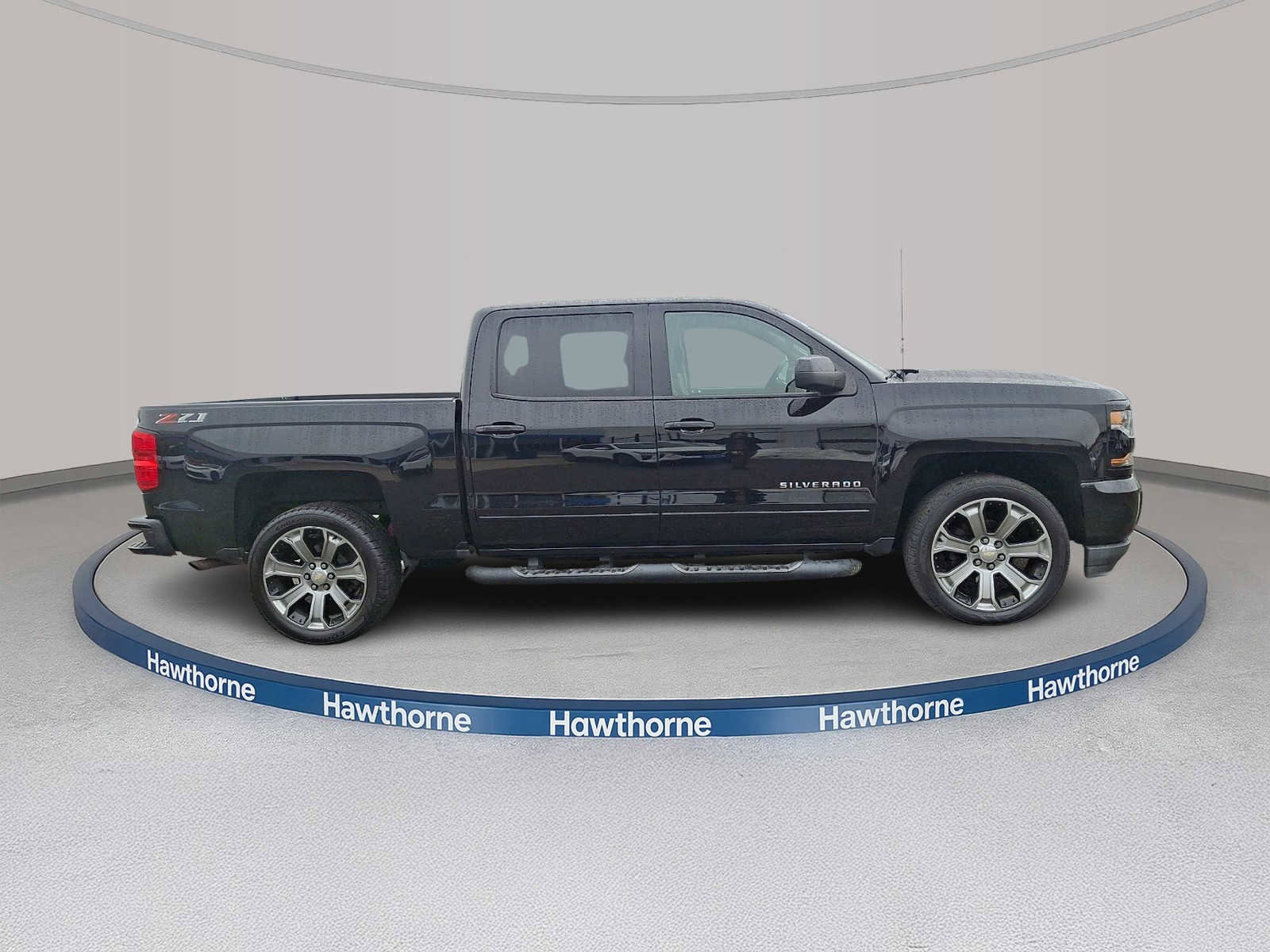 Used 2018 Chevrolet Silverado 1500 LT w/ All Star Edition image 7