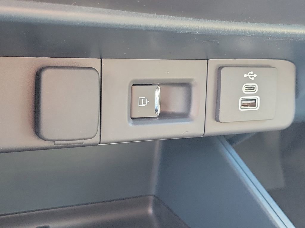 New 2026 Ford Maverick Lariat image 26