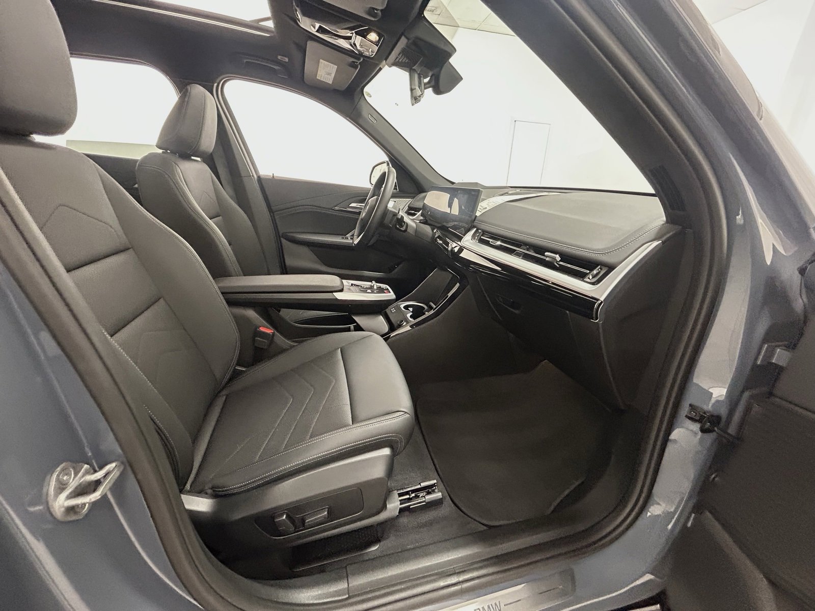 Used 2023 BMW X1 xDrive28i w/ Premium Package image 38