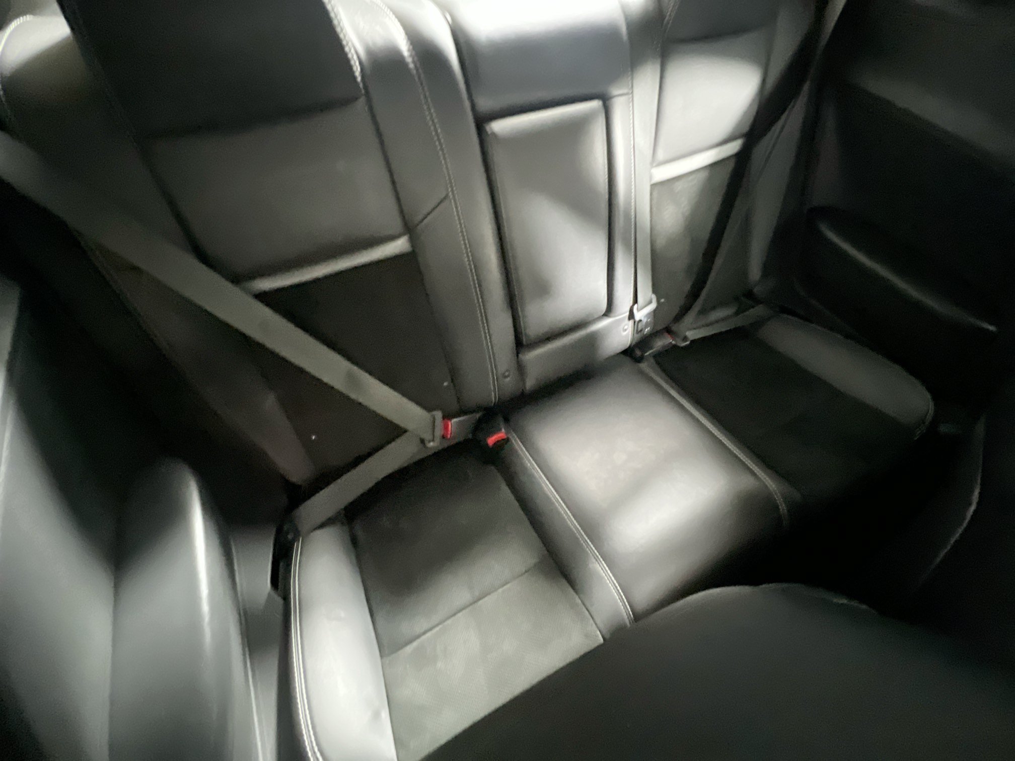 Used 2014 Dodge Challenger R/T RWD image 31