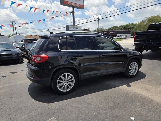 Used 2009 Volkswagen Tiguan SE AWD/4WD image 11