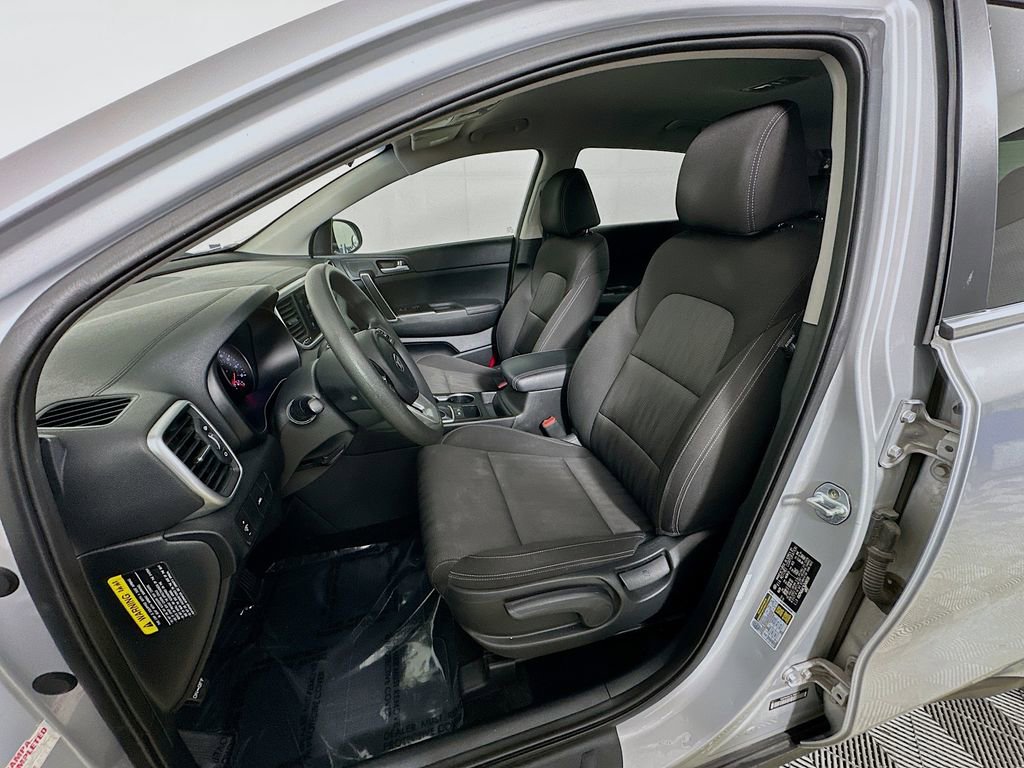 Used 2020 Kia Sportage LX image 22