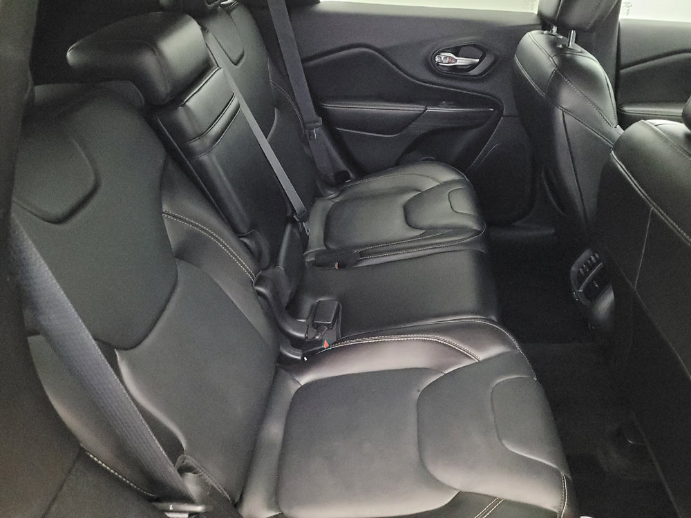 Used 2015 Jeep Cherokee Limited AWD/4WD image 19